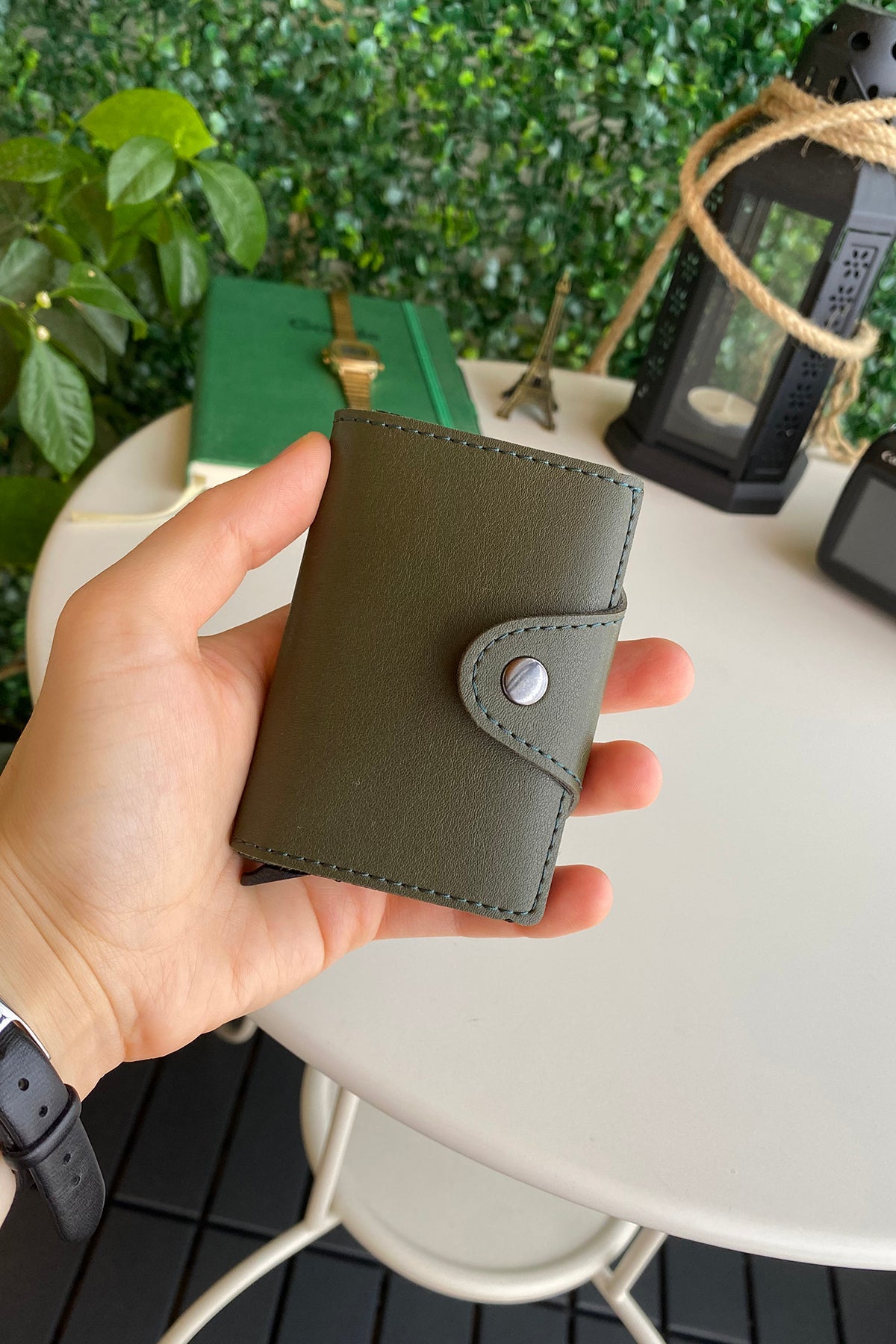 Konk - Synthetic Leather RFID Protection Pop-op Cardholder