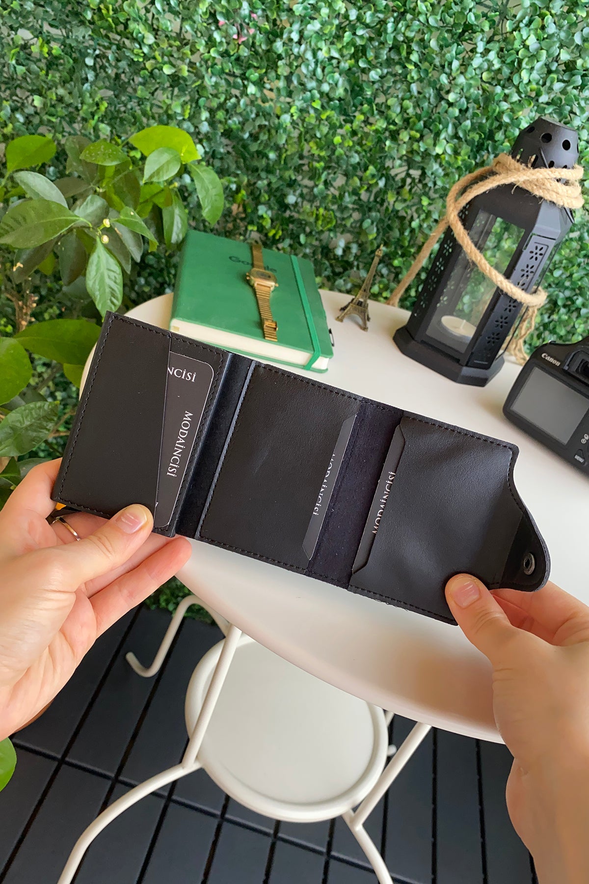 Konk - Synthetic Leather RFID Protection Pop-op Cardholder